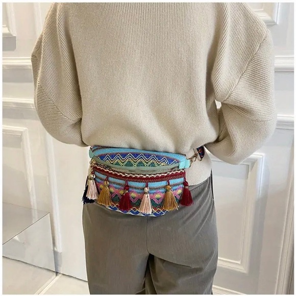 New Boho Style Tassel Fanny Pack Colorblock Crossbody Shoulder Bag NWT Aztec - Picture 10 of 16